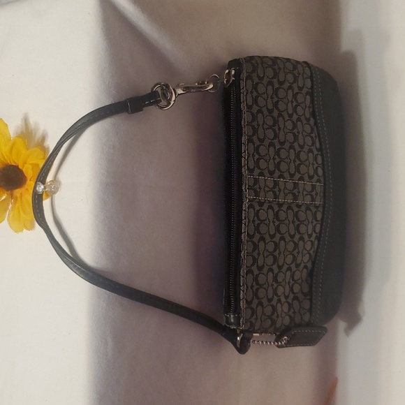 Authentic Coach Wristlet - Picture 4 of 10